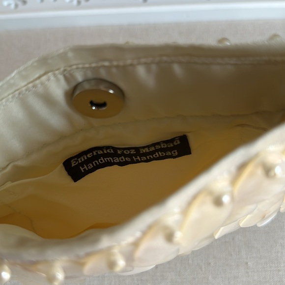 Elegant Mother of Pearl purse bag hand beaded - Picture 8 of 13